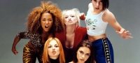 retro-na-denot-mel-si-od-spice-girls-ja-pee-too-much-01-povekje