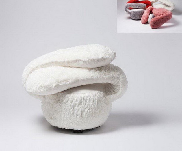 meka-i-udobna-fotelja-koja-ve-gushka-04.jpg