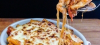 recept-na-denot-makaroni-so-rastopen-kashkaval-i-kulen-01-povekje