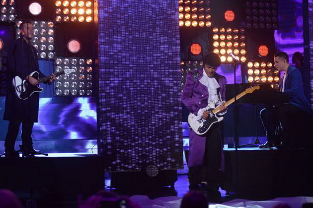 covek-kameleon-daniel-ja-otpea-purple-rain-na-prince-vo-tlzp-2.jpg