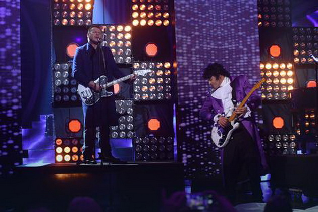 covek-kameleon-daniel-ja-otpea-purple-rain-na-prince-vo-tlzp-6.jpeg