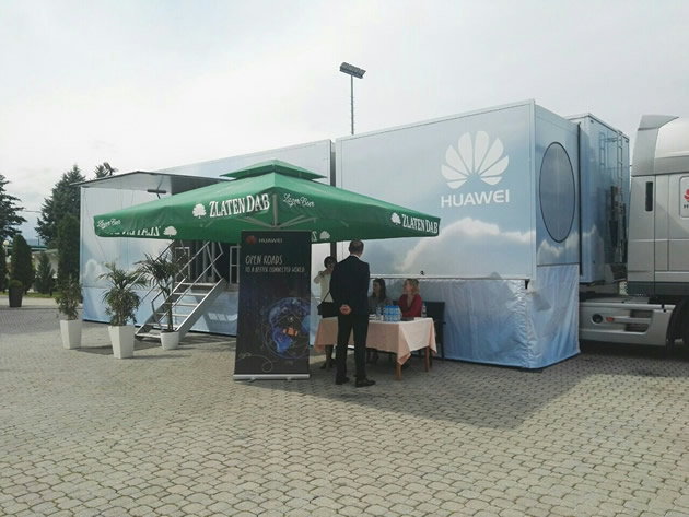 huawei-gi-pretstavuva-poslednite-tehnoloski-inovacii-na-huawei-road-show-2016-2.jpg