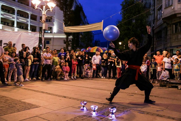 10-dena-pozitivni-vibracii-vo-skopje-zapocnuva-baskerfest-1.jpg