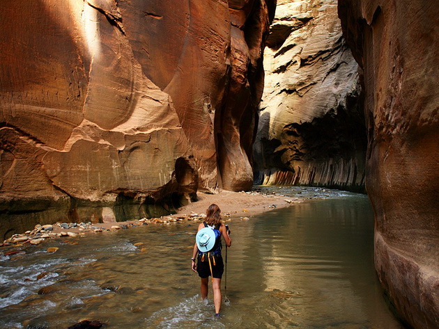 the-narrows-hike-zion-national-park-utah-david-epperson-getty.jpg