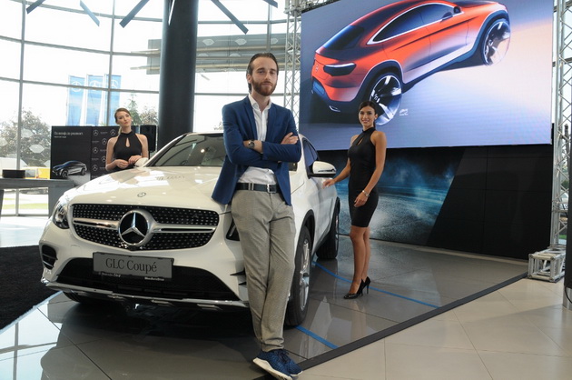 makedonecot-slavce-tanevski-go-dizajnirase-noviot-mercedes-benz-glc-coupe-i-go-pretstavi-svoeto-delo-vo-makedonija-8_copy.jpg