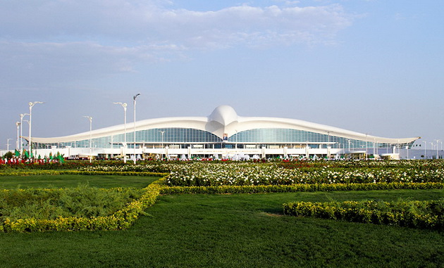 turkmenistan-otvori-aerodrom-vo-oblik-na-sokol-vreden-2-3-milijardi-dolari-1.jpg