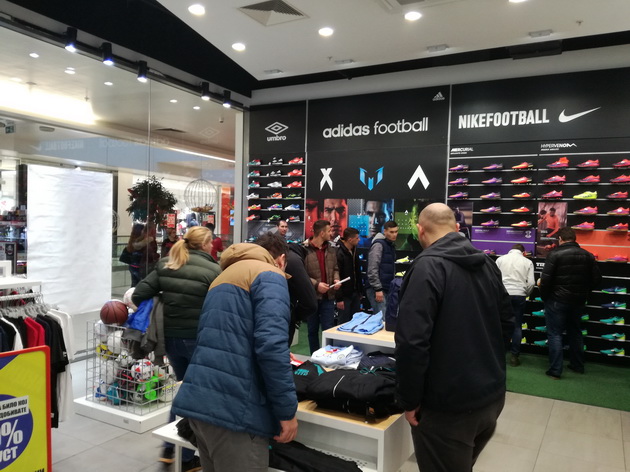 black-friday-soping-ludilo-vo-sport-vision-vo-skopje-city-mall-2.jpg