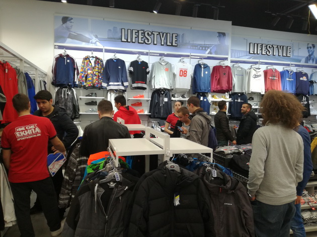 black-friday-soping-ludilo-vo-sport-vision-vo-skopje-city-mall-3.jpg