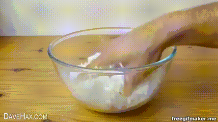 zimski-radostii-kako-da-napravite-lazen-sneg-2.gif
