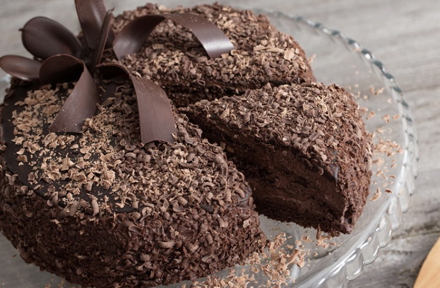 cokoladnata-torta-na-kralicata-elizabeta-se-pravi-za-10-minuti-bez-pecenje-2.jpg