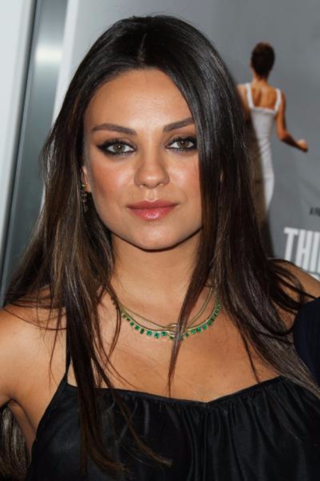 mila-kunis_57682174-2840x4259-400x600.jpg