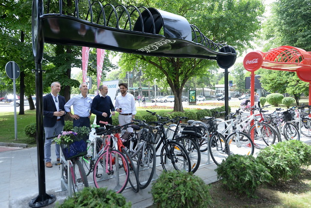 pivara-skopje-i-kompanijata-coca-cola-doniraat-parkiralista-za-velosipedi-na-gradot-skopje-3.jpg