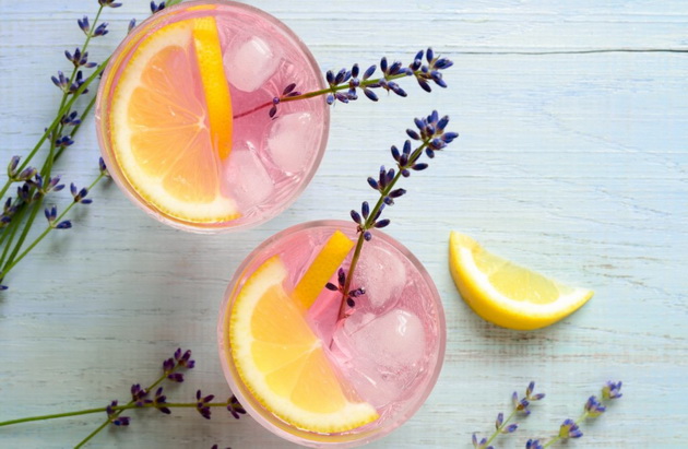 osvezuvanje-za-toplite-denovi-limonada-so-lavanda-1.jpg
