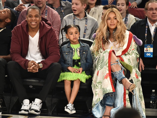 site-shpekuliraat-bijonse-se-porodi-jay-z-slikan-na-pat-kon-poseta-2.jpg