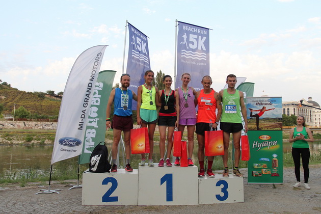 vo-skopje-startuvashe-letnata-trka-vo-trchanje-na-plazha-beach-run-2017-01.jpg