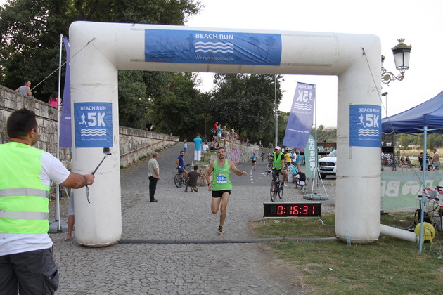 vo-skopje-startuvashe-letnata-trka-vo-trchanje-na-plazha-beach-run-2017-02.jpg