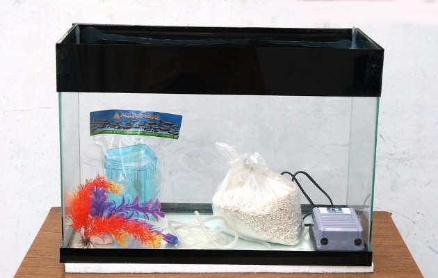Od-star-televizor-do-nov-unikaten-akvarium (9).jpg