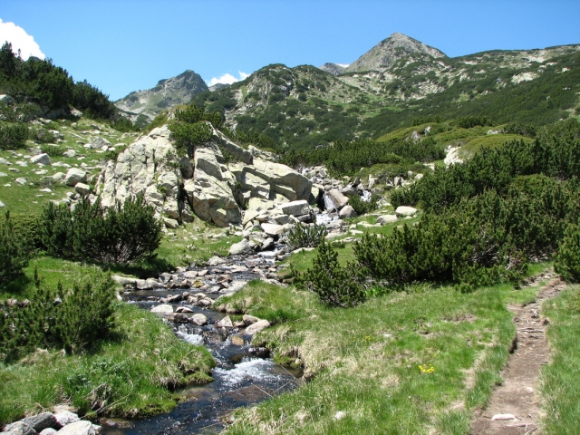 bansko vo bugarija sovrshena destinacija za zima no i leto foto 16