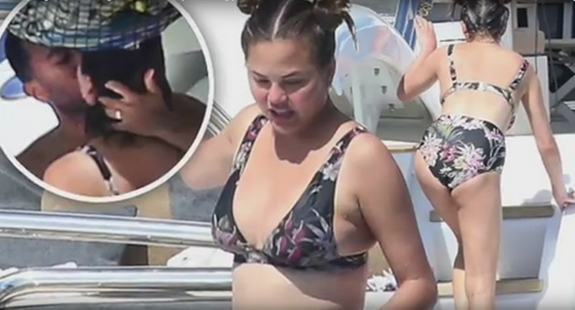 chrissy-teigen-so-retro-bikini-i-frizura-uzhiva-na-jahta-so-john-legend-foto-01.jpg