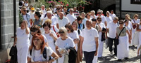 250-ucesnici-gi-slusnaa-predanijata-za-tajnite-na-bigorskiot-manastir-i-uzivaa-vo-prirodnite-ubavini-vo-ramki-na-programata-mapa-na-kulturata-organizirana-od-eurolink-osiguruvanje-povekje.jpg