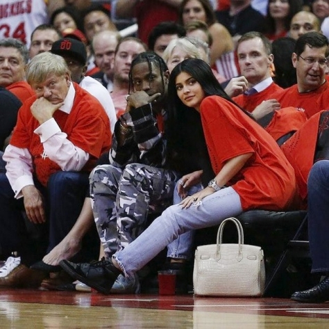 kylie jenner 20 e bremena od raperot trevis skot 2