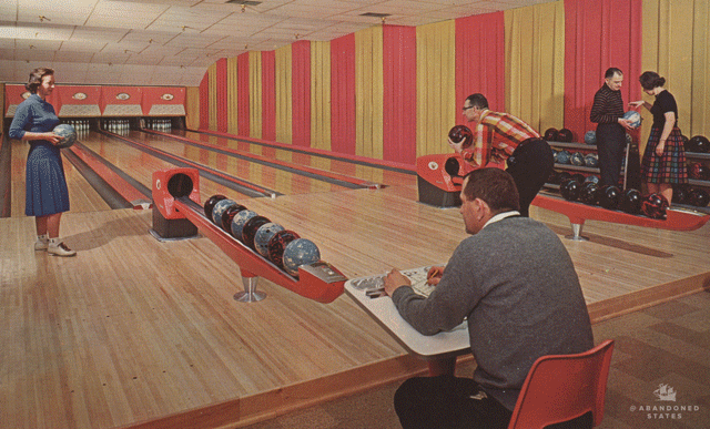 napushteni-mesta-kako-izgledaat-sega-mestata-od-razglednicite-vo-60-tite-05.gif