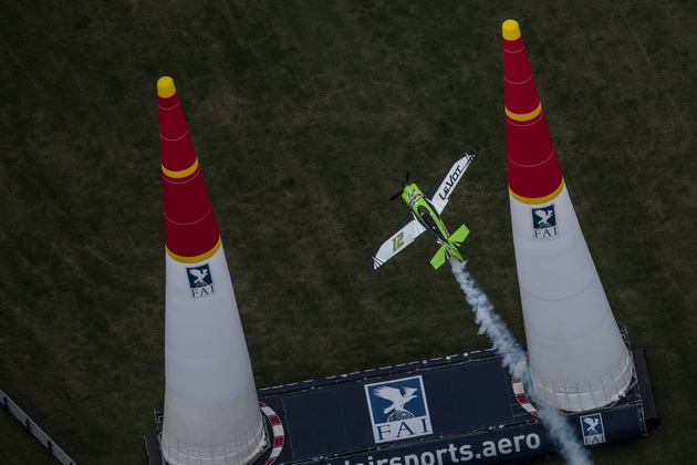 red-bull-air-race-2017-germany-lausitzring-muroja-ja-osvoi-pobedata-na-fenomenalnata-trka-na-lauzicring-02.jpg