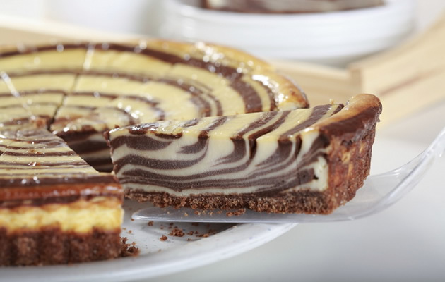desert-na-denot-zebra-cheesecake-so-cokolado-01.jpg