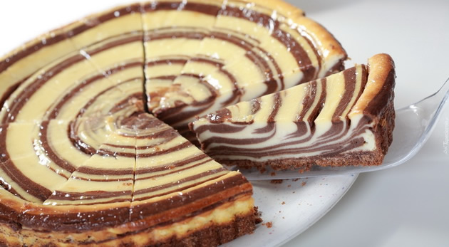 desert-na-denot-zebra-cheesecake-so-cokolado-02.jpg