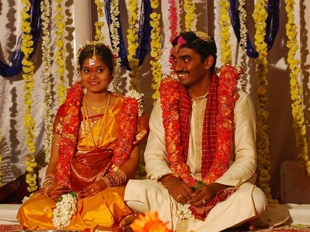 8134665-A_Hindu_wedding_ritual-1511783296-650-41bbd67f0f-1513330349.jpg