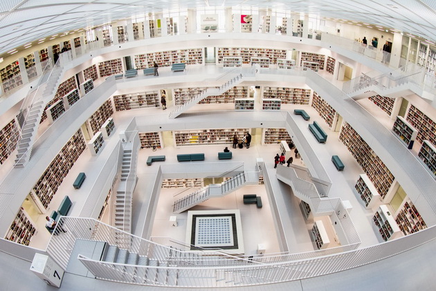 moderni-futuristicki-biblioteki-vo-koi-ke-sakate-da-ja-pominete-sekoja-slobodna-minuta-26.jpg