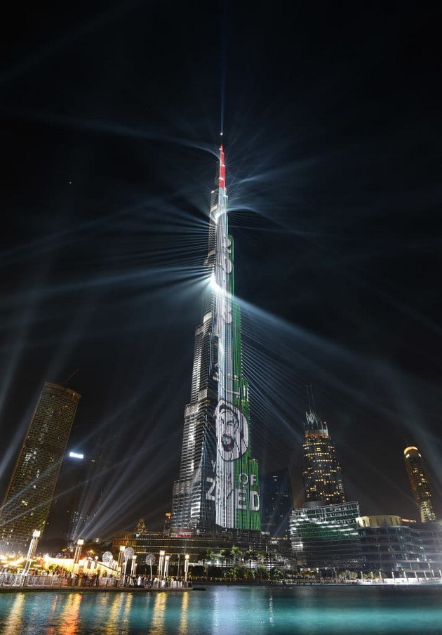 dubai-za-dochekot-na-2018-ta-go-imashe-najgolemoto-svetlechko-lasersko-shou-na-site-vreminja-video-08.jpeg