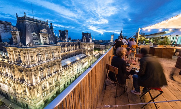 Impresivni-teras-na-pokriv-vo-Pariz-19.jpg