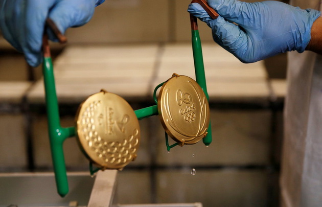 kako-se-pravat-zlatnite-olimpiski-medali-foto-22.jpg