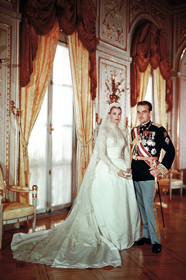 poznati-dami-koi-imale-romansa-so-chlenovi-na-kralskite-semejstva-02.jpg