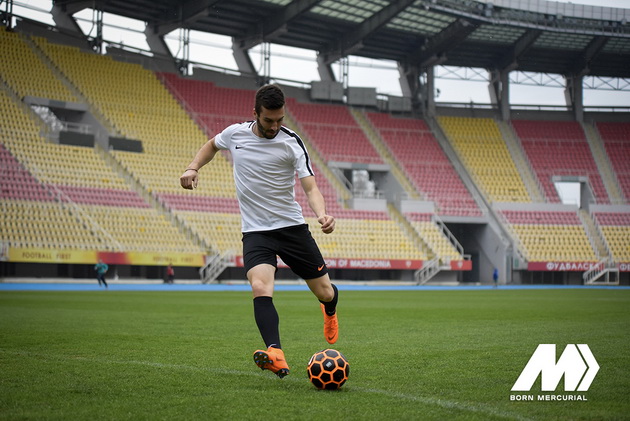 sport-vision-zaedno-so-darko-glisik-ja-pretstavuvaat-najdobrata-kopacka-dosega-od-serijata-nike-mercurial-superfly-360-06.jpg