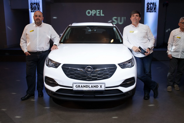 svecena-promocija-na-novite-suv-modeli-na-opel-vo-skopje-06.jpg