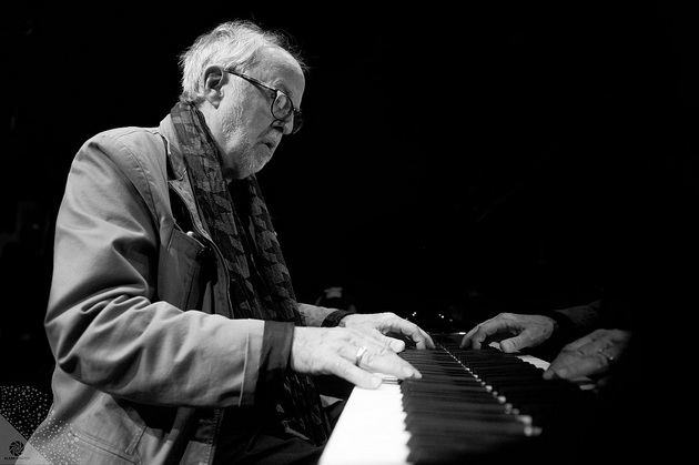 tatkoto-na-smut-jazzot-bob-dzejms-so-dva-koncertni-nastapi-vo-skopje-01.jpg