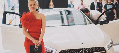 ekskluzivno-viktorija-loba-zboruva-so-avtomobil-so-novata-mercedes-benz-a-klasa-povekje.jpg