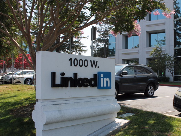od-besplatni-deserti-do-sobi-za-zabava-kako-e-da-se-bide-praktikant-vo-linkedin-03.jpg