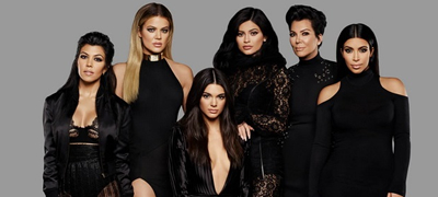 se-za-slava-13-chudni-pravila-shto-mora-da-gi-pochituva-semejstvoto-kardashijan-01povekje.jpg