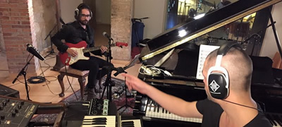 srpskite-jazz-virtuozi-dushan-jevtovik-i-vasil-hadzimanov-vo-stanica-26-povekje.jpg