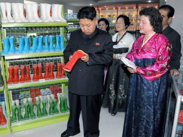 chudni-fotki-koga-kim-jong-un-se-obiduva-da-se-odnesuva-normalno-02.jpg