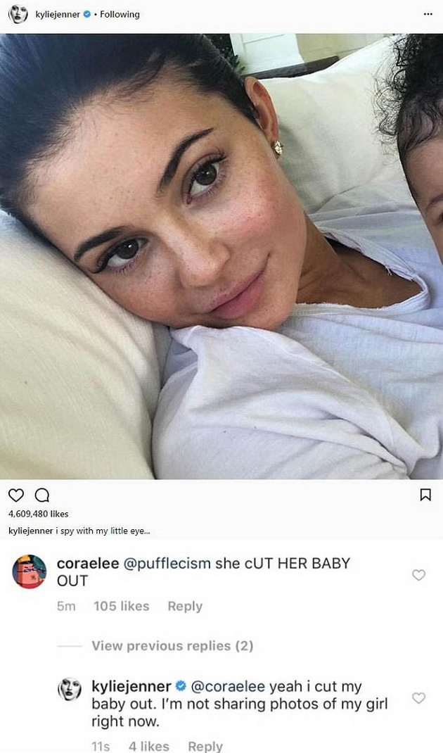 zosto-kylie-jenner-gi-izbrisa-site-fotki-od-kerkickata-stormi-od-instagram-3.jpg