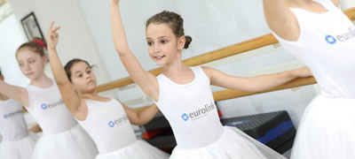 50-deca-uspesno-ja-zavrsija-letnata-baletska-shkola-na-eurolink-osiguruvanje-povekje.jpg