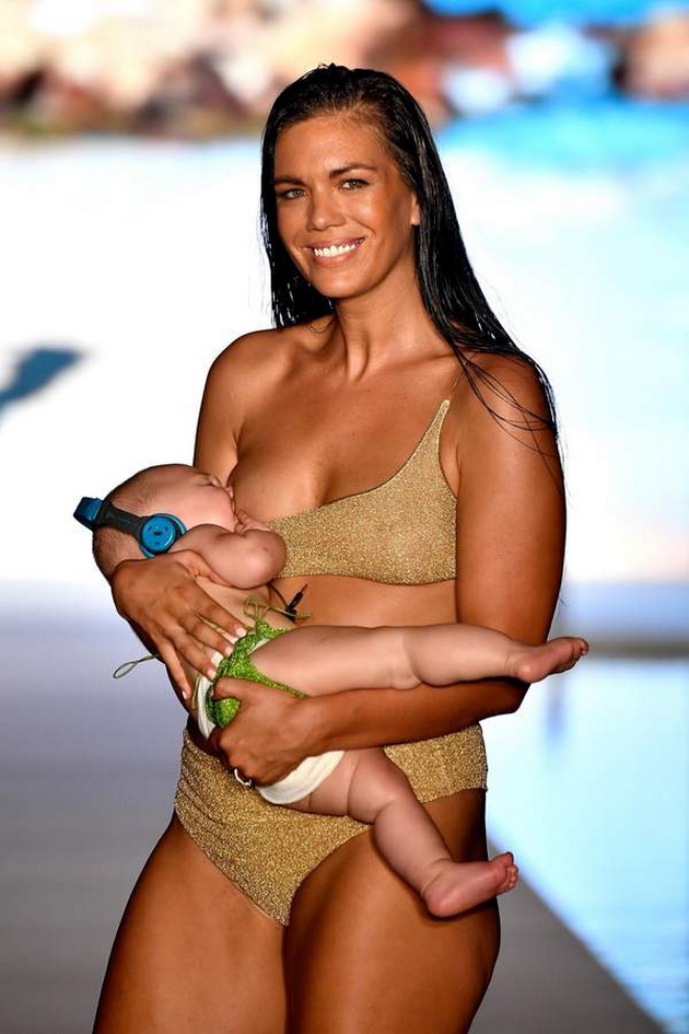 zena-doeshe-bebe-na-modna-pista-i-prezentirashe-bikini-foto-video-03.jpg