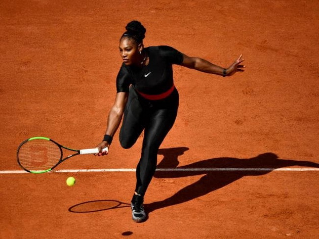 po-skandalot-so-crniot-kombinezon-serena-vilijams-na-us-open-igrase-so-zdolniste-od-tul-2.jpg