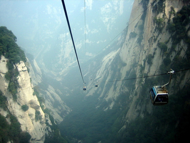 10-situacii-koi-kje-vi-go-pokachat-adrenalinot-i-bez-da-gi-iskusite-lichno-foto-video-02.jpg