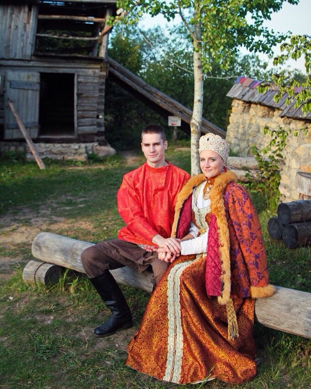 15-tradicionalni-svadbeni-fustani-od-razni-zemji-i-makedonija-ima-bogatstvo-05.jpg