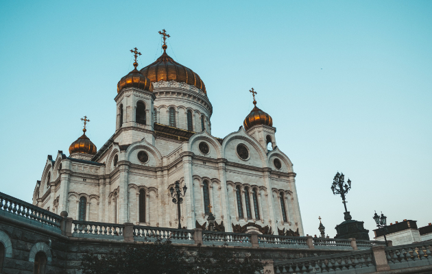 moskva spoj na klasicnoto i modernoto soobracaen metez ogromni oblakoderi i slatki palacinki 1